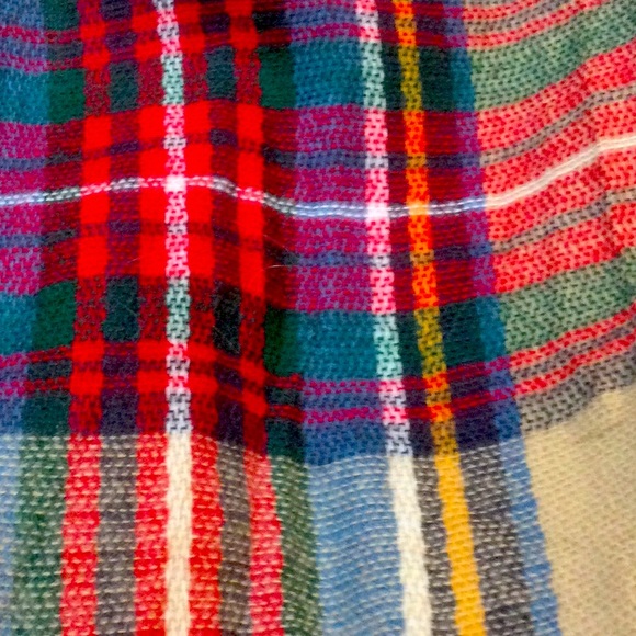 - - Beautiful winter scarf - Picture 3 of 5